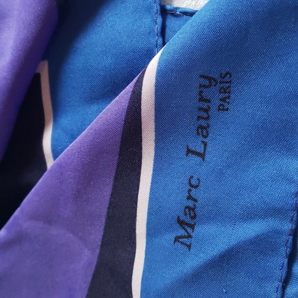 MARC LAURY PARIS Geometric printed silk scarf 30"x 30" EUC - Picture 3 of 5